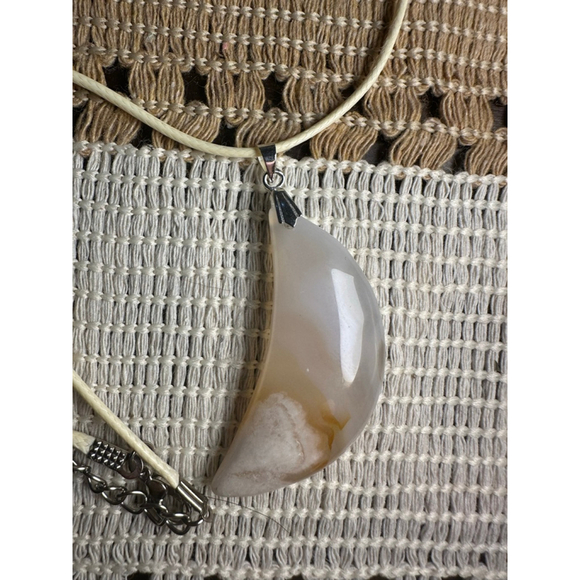 Natural Flower Agate Crescent Moon Pendant Necklace - Picture 5 of 11